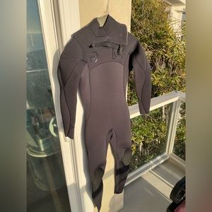 Men’s Small Xcel Wetsuit 4.3 OBO
